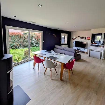 Holiday home Maison Familiale Avec Jacuzzi Plaisance-du-Touch