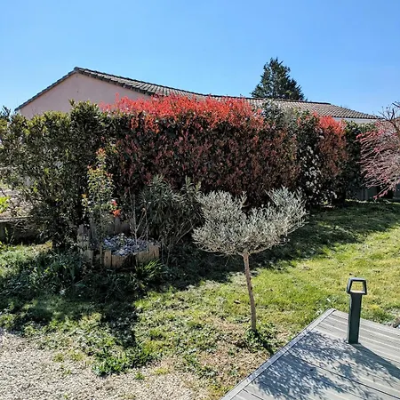 Holiday home Maison Familiale Avec Jacuzzi